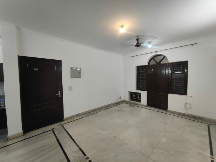 Room, ss-mayfield-gardens 3 Bedroom 1950 Sq.Ft. Builder Floor In Sector 51 Gurgaon 8716460