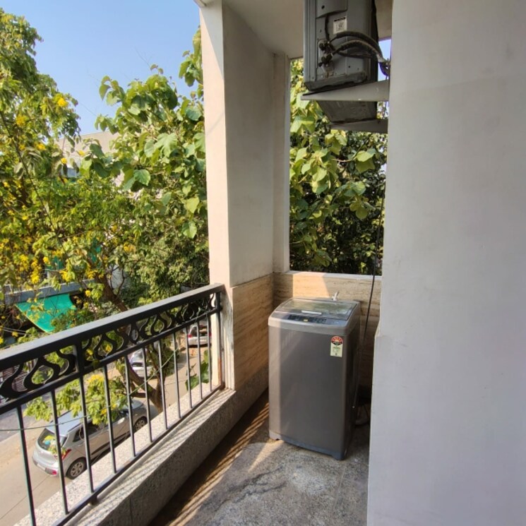 Balcony, ss-mayfield-gardens 3 Bedroom 1950 Sq.Ft. Builder Floor In Sector 51 Gurgaon 8716460