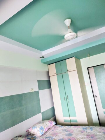Master Bedroom in 2 BHK Apartment at Sumeru CHS, Andheri West – for Rent