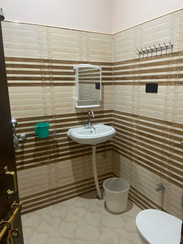 Bathroom, gomti nagar 2 Bedroom 1200 Sq.Ft. Independent House In Gomti Nagar Lucknow 8716470