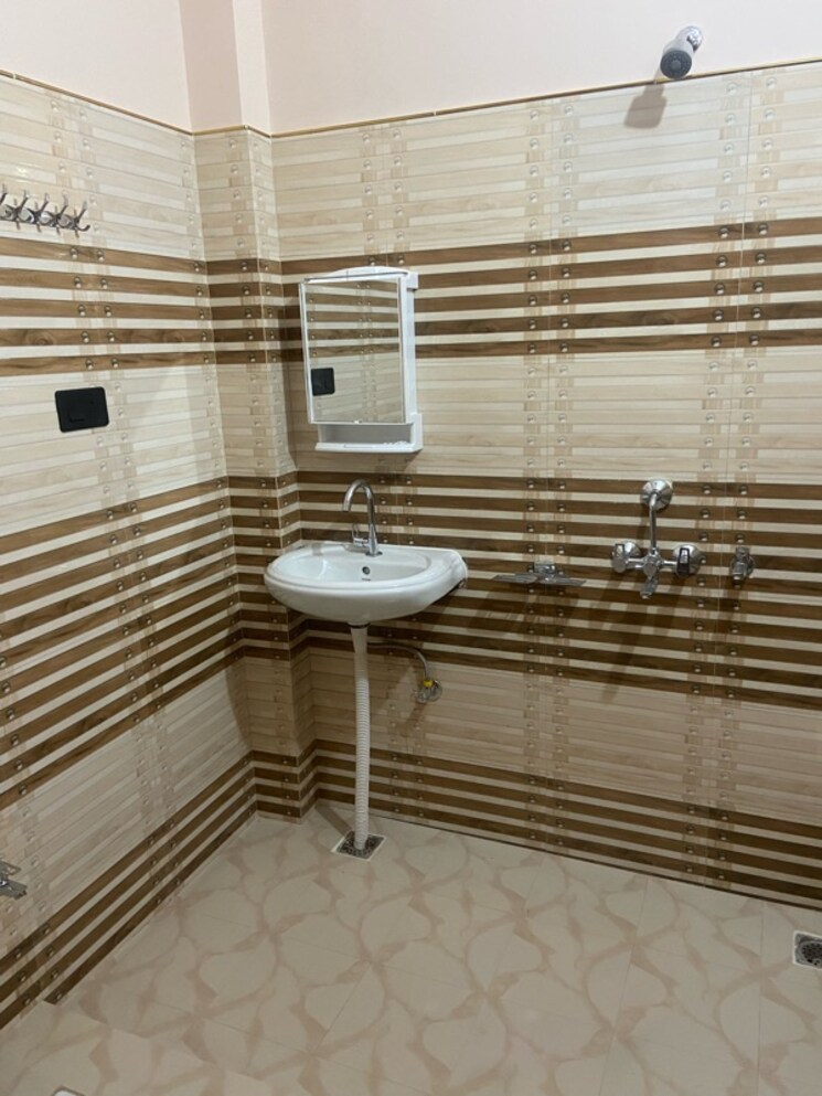 Bathroom, gomti nagar 2 Bedroom 1200 Sq.Ft. Independent House In Gomti Nagar Lucknow 8716470