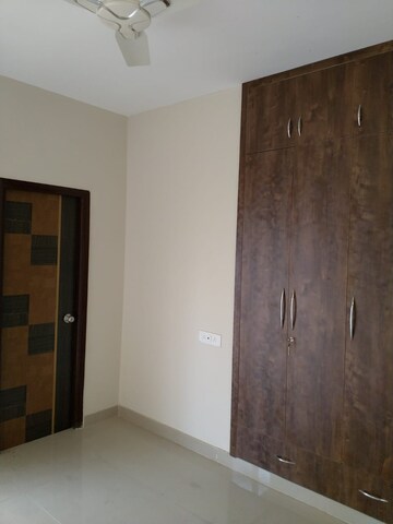 Room in 3 BHK Apartment at Paramount Emotions, Sector 1 Greater Noida – for Sale