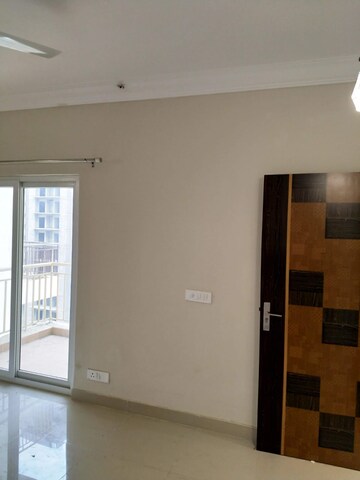 Room in 3 BHK Apartment at Paramount Emotions, Sector 1 Greater Noida – for Sale
