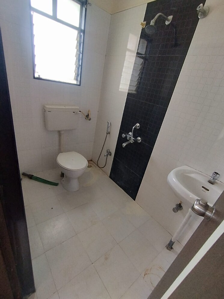 Attached Bathroom, samruddhi-swapnashilp 2 Bedroom 805 Sq.Ft. Apartment In Katraj Pune 8716479