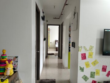 Building Lobby in 2 BHK Apartment at Kalpataru Paramount, Kapur Bawdi – for Rent