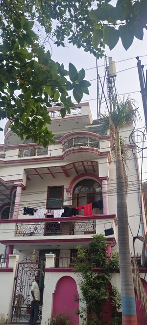 6+ BHK Independent House For Sale in Gomti Nagar