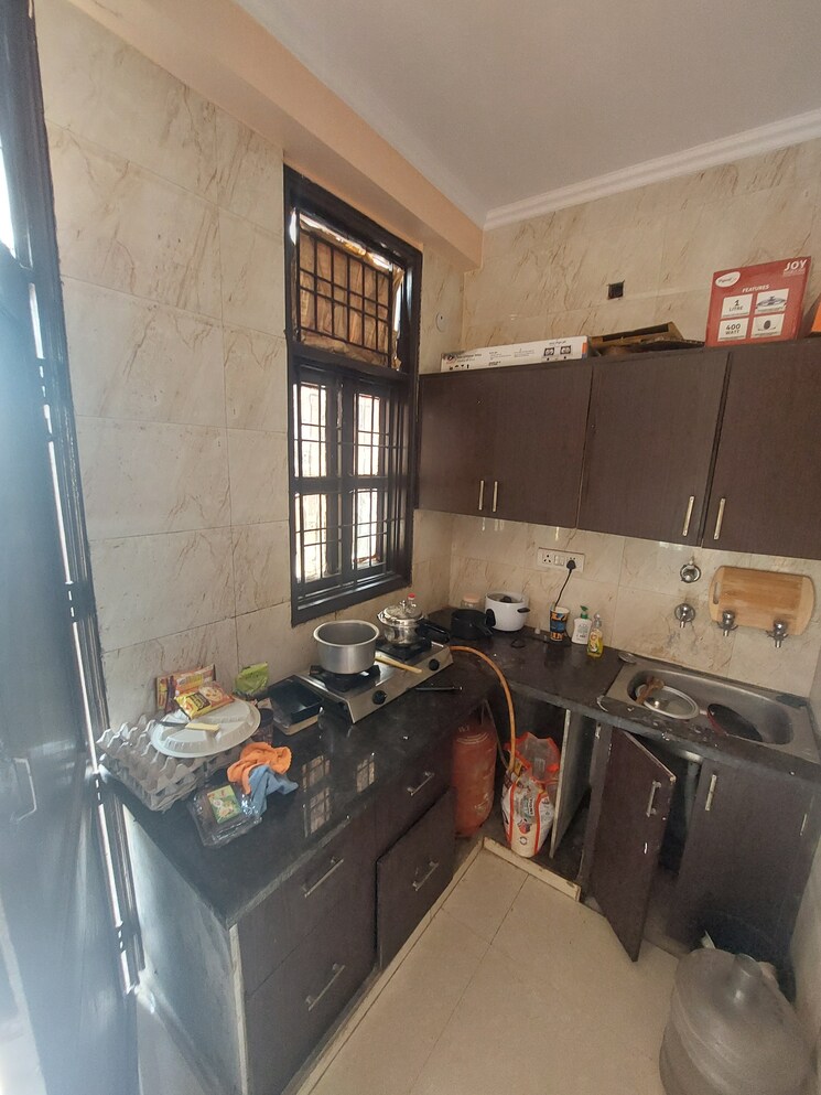 Kitchen, model town 3 1 Bedroom 50 Sq.Yd. Builder Floor In Model Town 3 Delhi 8716556