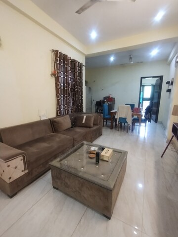 Living Room in 2 BHK Builder Floor at Ansal Sushant Lok I, Sector 43 – for Rent