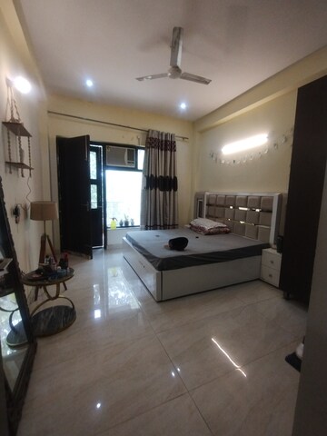 Living Room in 2 BHK Builder Floor at Ansal Sushant Lok I, Sector 43 – for Rent