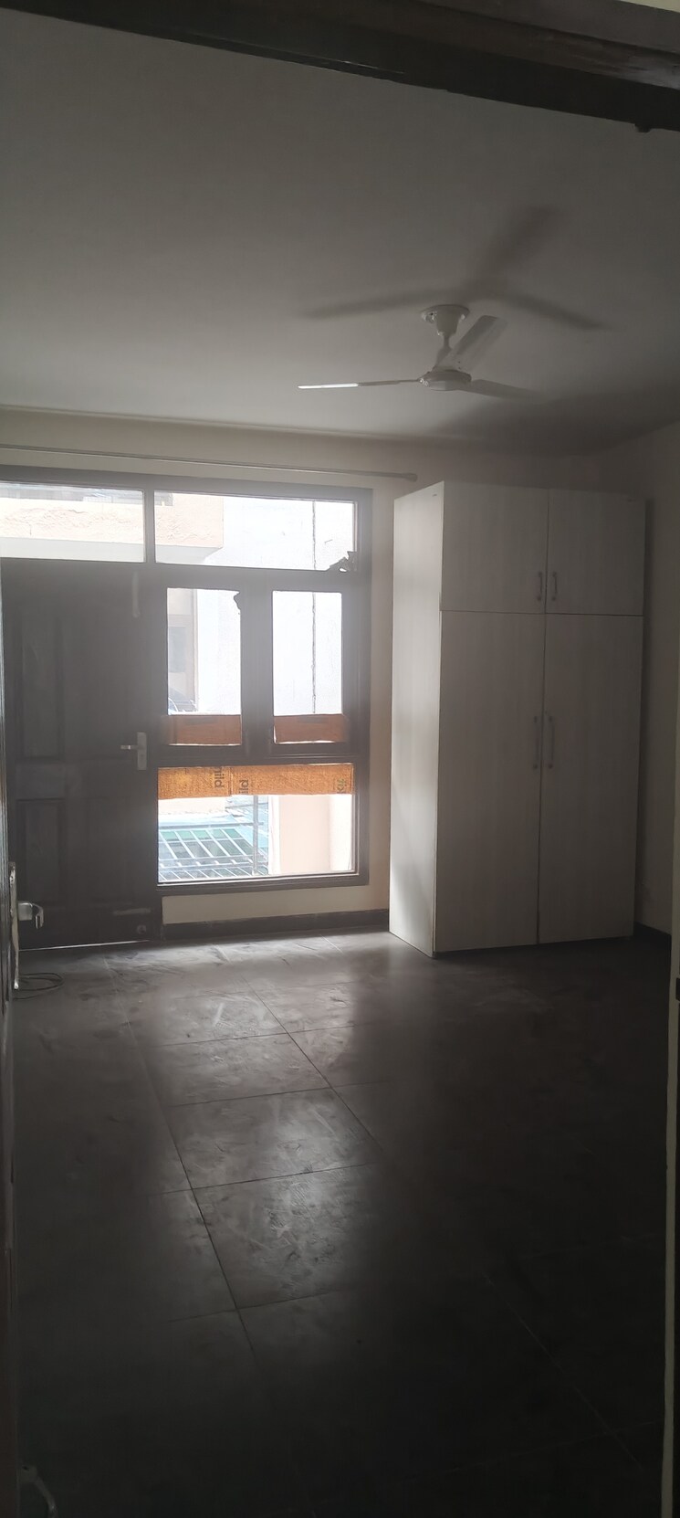 Room, wave-floors-premium 4 Bedroom 1855 Sq.Ft. Builder Floor In Wave City Ghaziabad 8716605