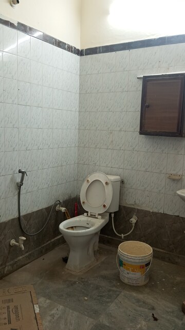 Bathroom in 2 BHK Builder Floor at Sector 41 – for Rent