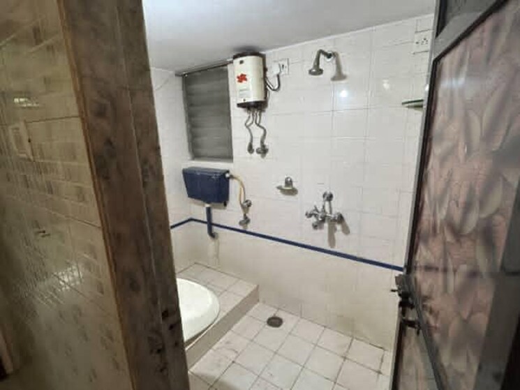 Bathroom, raj-sundaram 2 Bedroom 600 Sq.Ft. Apartment In Dahisar East Mumbai 8716615