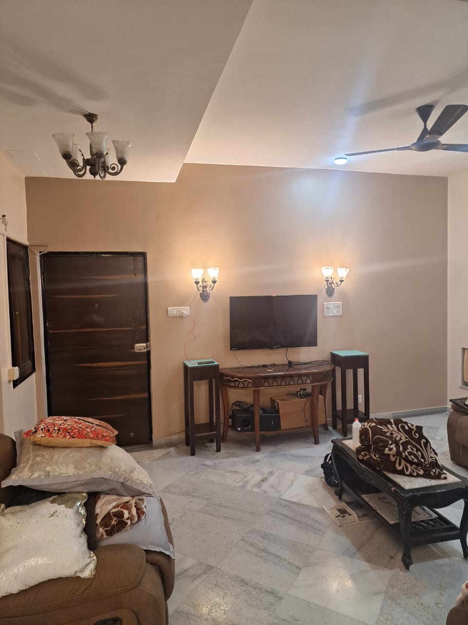 3 BHK 1800 Sq.Ft. Apartment in NRI Complex Phase 2