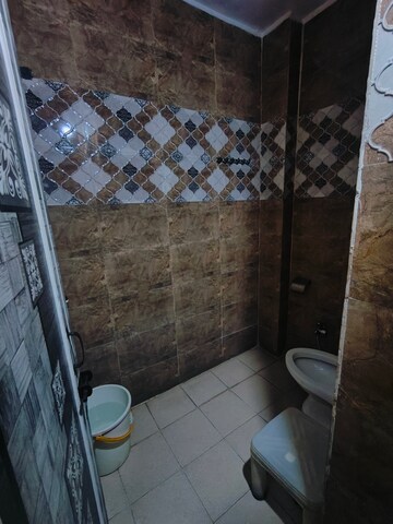 Balcony in 1 BHK Builder Floor at Sushant Vyapaar Kendra, Sector 43 – for Rent