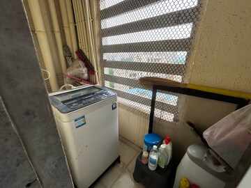 Furnished Amenities in 1 BHK Apartment at Horizon Height, Kasarvadavali – for Rent
