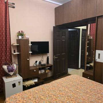 Living Room in 2 BHK Apartment at Dasnac Burj, Sector 75 – for Rent