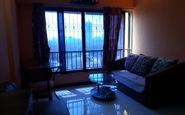 2 BHK Apartment For Rent in Goregaon West