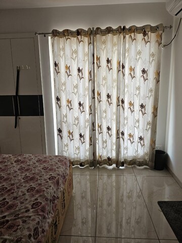 Bathroom in 3.5 BHK Apartment at Ansals Celebrity Greens, Sushant Golf City – for Rent