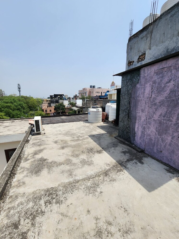 Exterior View, rohini sector 7 2 Bedroom 800 Sq.Ft. Builder Floor In Rohini Sector 7 Delhi 8716702