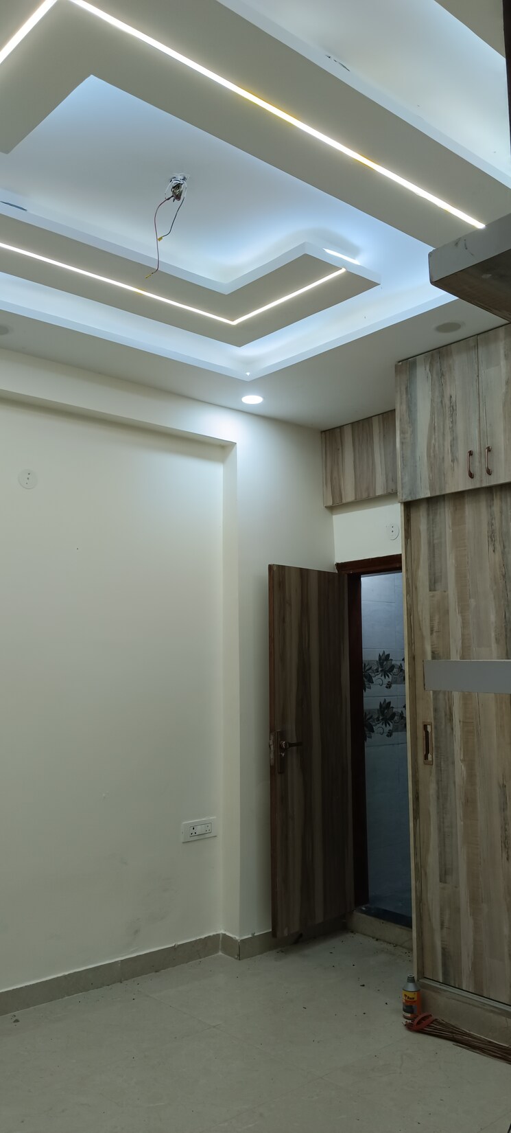 Room, meenakshi garden 3 Bedroom 950 Sq.Ft. Builder Floor In Meenakshi Garden Delhi 8716709
