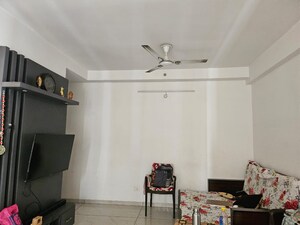 Furnished Amenities in 2 BHK Apartment at Rishita Manhattan, Gomti Nagar – for Rent