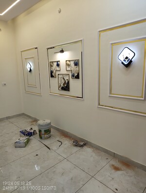 Room in 2 BHK Independent House at Jankipuram Extension – for Sale