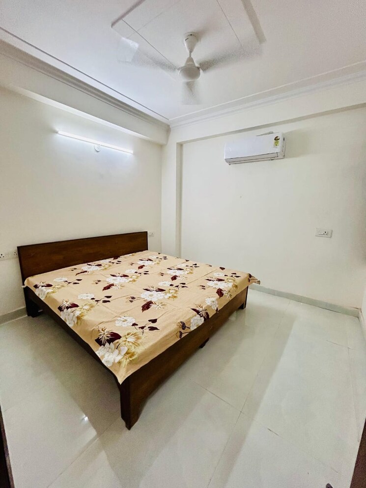 Bedroom, palm-residency-chhatarpur 2 Bedroom 100 Sq.Yd. Builder Floor In Chattarpur Delhi 8716724