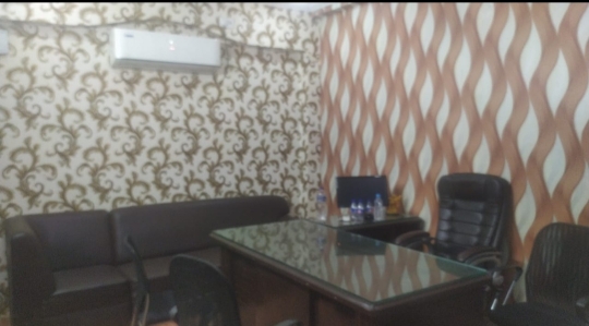 Office Space For Rent in Vibhuti Khand