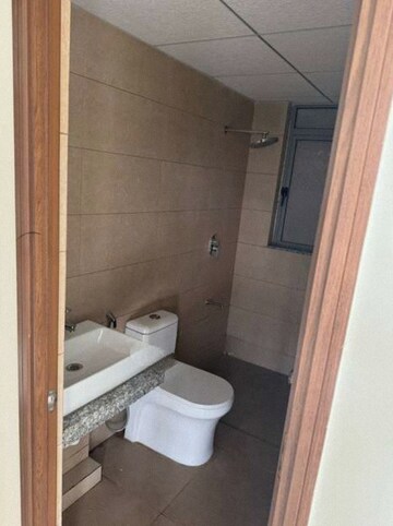 Bathroom in 2 BHK Apartment at Kalpataru Immensa, Kolshet Road – for Rent