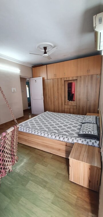 Bedroom in 2 BHK Apartment at Viman Nagar – for Rent
