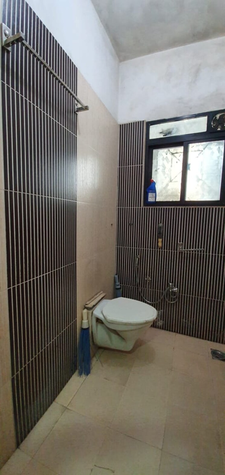 Bathroom, viman nagar 2 Bedroom 1000 Sq.Ft. Apartment In Viman Nagar Pune 8716746