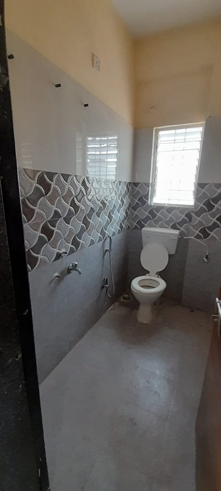 Bathroom, kharadi 1 Bedroom 585 Sq.Ft. Independent House In Kharadi Pune 8716748