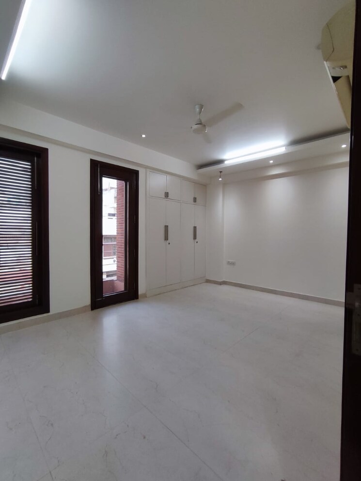 Room, saket 3 Bedroom 1953 Sq.Ft. Builder Floor In Saket Delhi 8716771