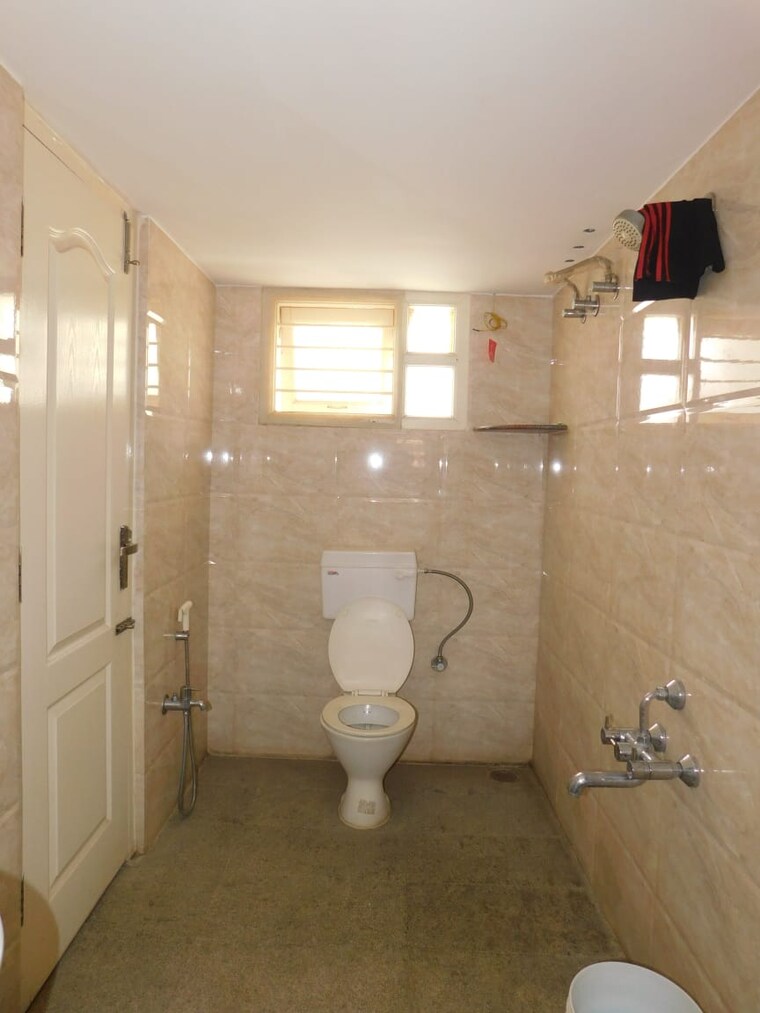 Bathroom, basaveshwara nagar 3 Bedroom 1350 Sq.Ft. Independent House In Basaveshwara Nagar Bangalore 8716785