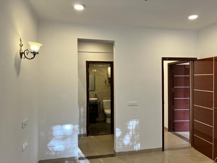 Room, unitech-woodstock-floors 3 Bedroom 2700 Sq.Ft. Builder Floor In Sector 50 Gurgaon 8716795