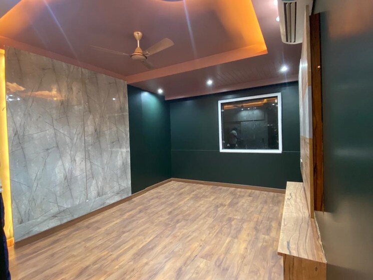 Room, saket 4 Bedroom 2925 Sq.Ft. Villa In Saket Delhi 8716800