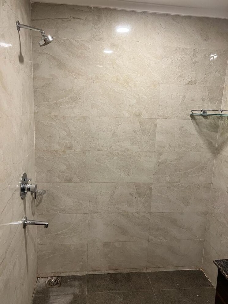 Bathroom, unitech-woodstock-floors 4 Bedroom 4500 Sq.Ft. Builder Floor In Sector 50 Gurgaon 8716805