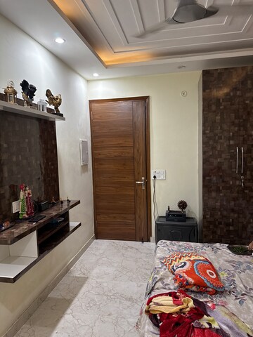 2 BHK Builder Floor For Sale in Shivpuri