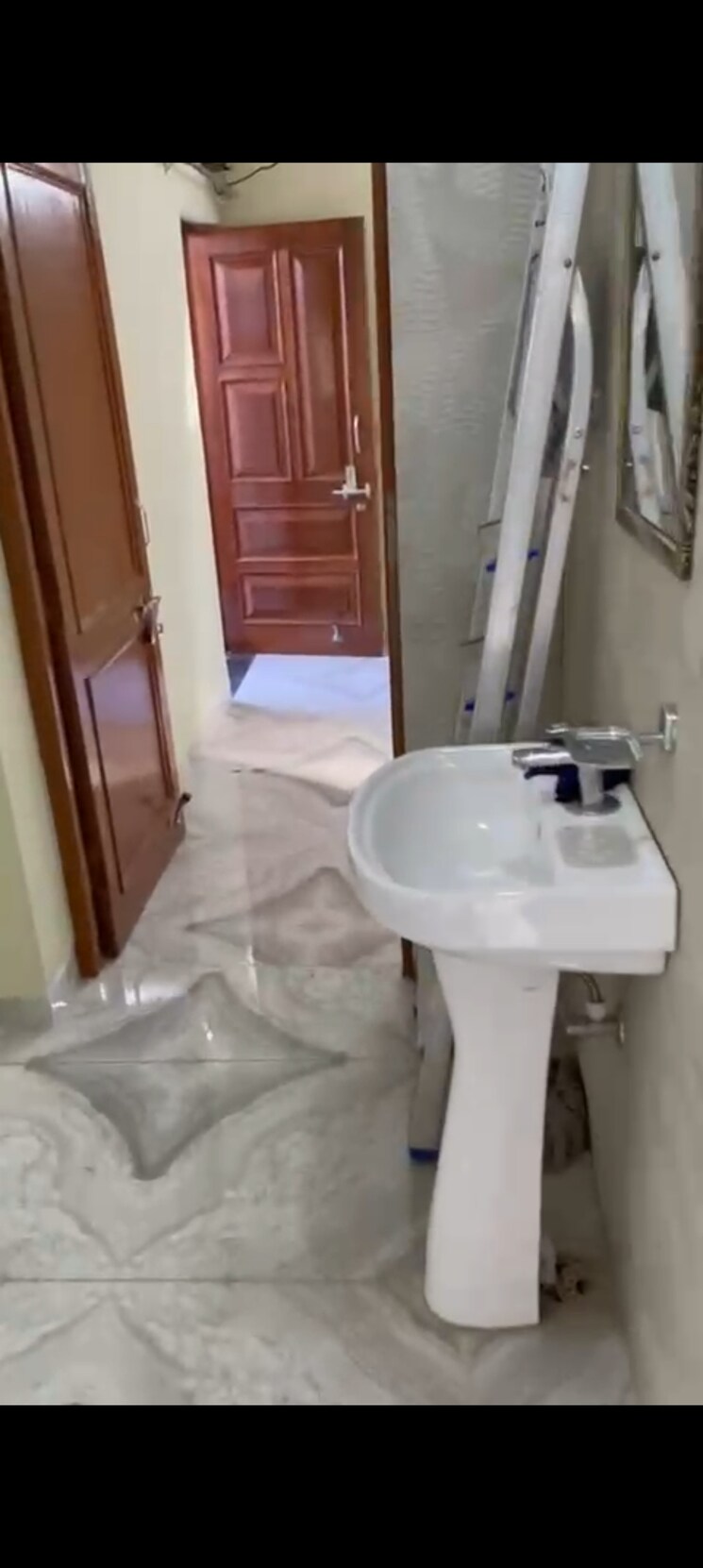 Bathroom, sector 55 2 Bedroom 1000 Sq.Ft. Builder Floor In Sector 55 Chandigarh 8716808