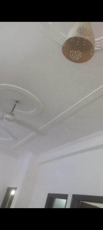 Furnished Amenities in 2 BHK Builder Floor at Green Fields Colony – for Sale