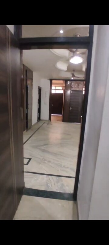 Room in 3 BHK Builder Floor at Indrapuram – for Sale