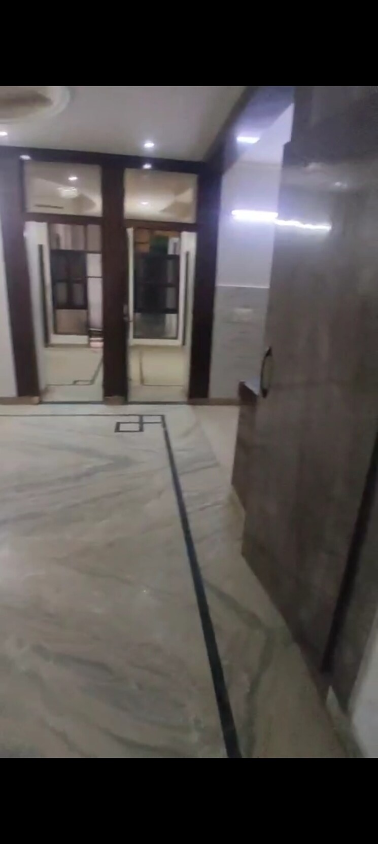 Room, indrapuram 3 Bedroom 112 Sq.Mt. Builder Floor In Indrapuram Ghaziabad 8716834