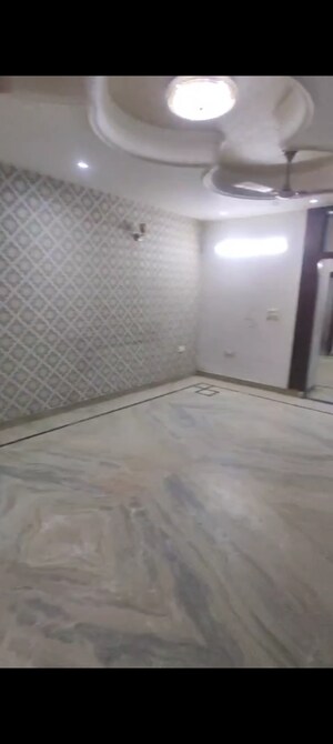 Room in 3 BHK Builder Floor at Indrapuram – for Sale