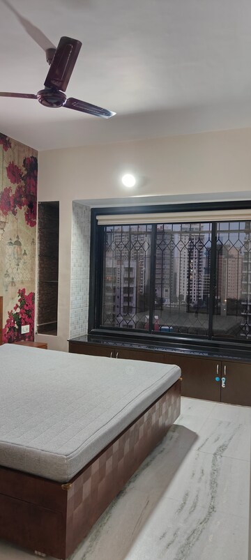 Bedroom in 2 BHK Apartment at Palash Towers, Andheri West – for Rent