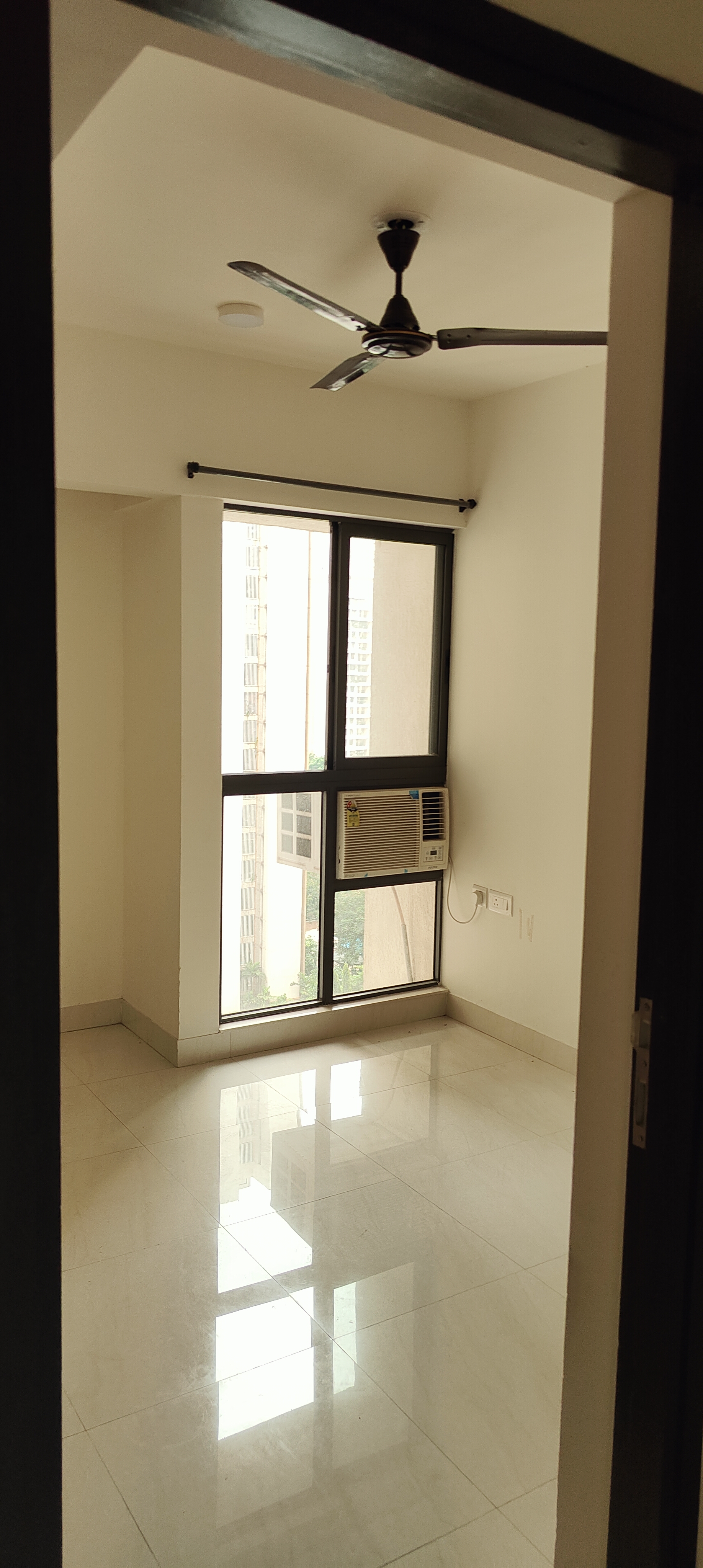 1 BHK Apartment For Rent in Lodha Crown Quality Homes