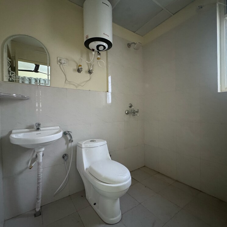 Bathroom, pyramid-fusion-homes 2 Bedroom 598 Sq.Ft. Apartment In Sector 70a Gurgaon 8716869