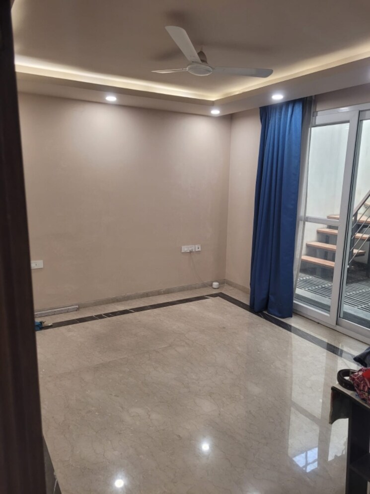 Room, sukhdev vihar 4 Bedroom 2750 Sq.Ft. Builder Floor In Sukhdev Vihar Delhi 8716868