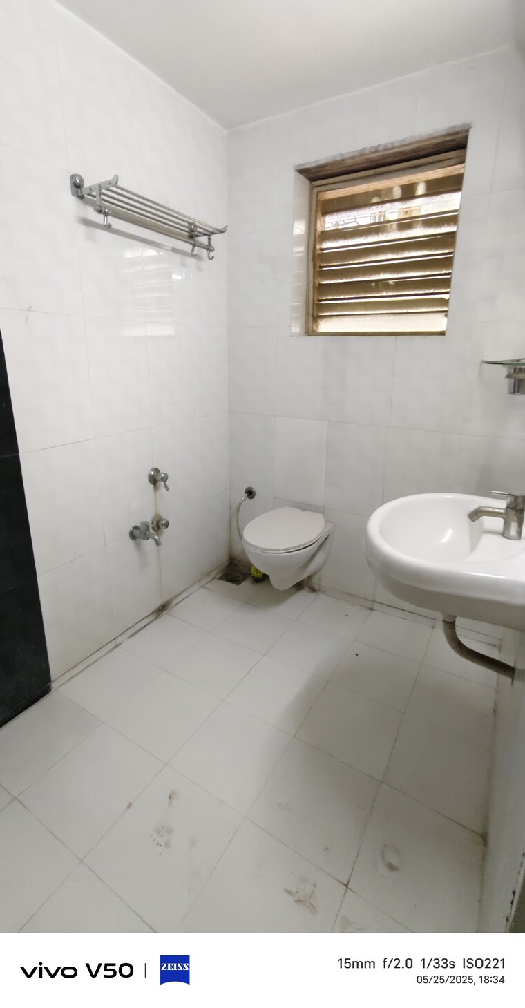 Bathroom, saiyed vasna 3 Bedroom 1500 Sq.Ft. Independent House In Saiyed Vasna Vadodara 8716871