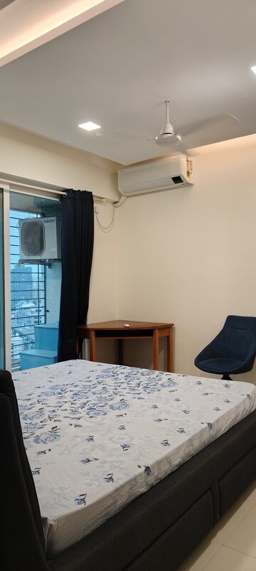 Bedroom in 3 BHK Apartment at DLH Orchid, Andheri West – for Rent