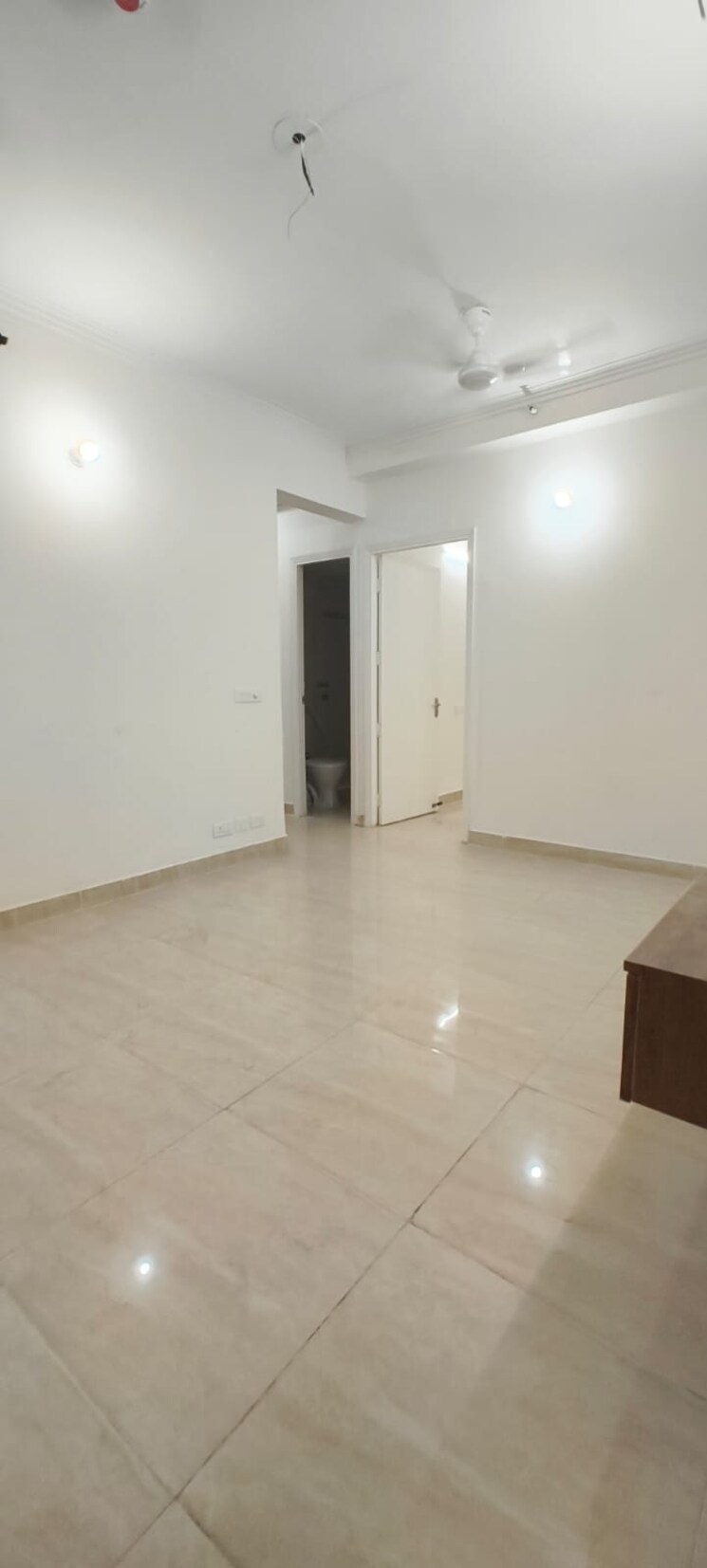 Room, gaur-city-2-14th-avenue 2 Bedroom 614 Sq.Ft. Apartment In Sector 16c Greater Noida Greater Noida 8716881